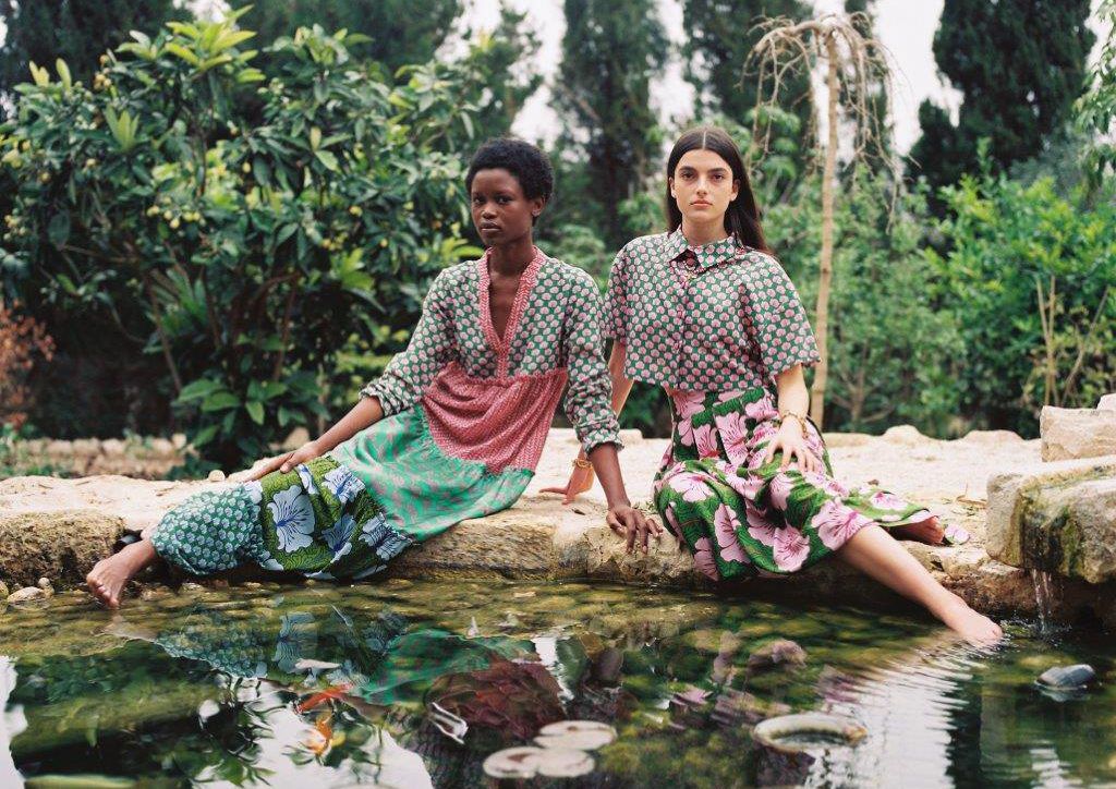 לארה רוסנובסקי בקולקציה צנועה ויש גם נציגה דתיה