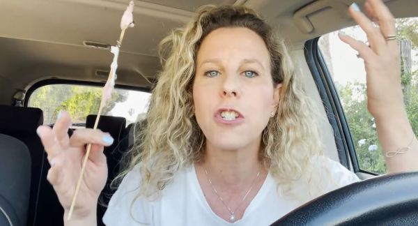 "החג המיותר בעולם": רביטל ויטלזון נגד ל"ג בעומר