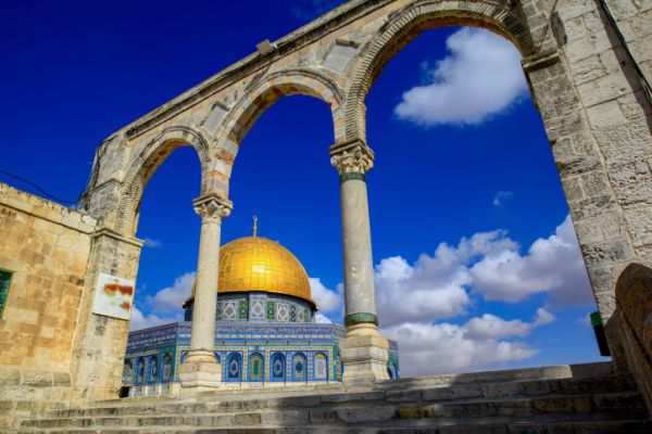 האם מותר לעולי הר הבית להצטלם על ההר?