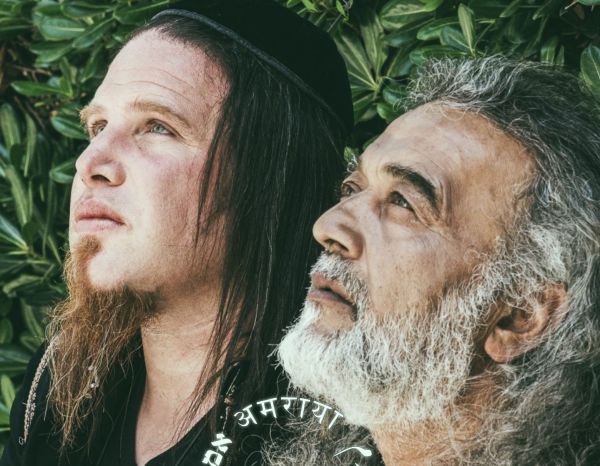 "אמראיה": בוצר והאמן ההודי חוזרים בשיר תפילה