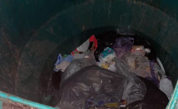 אחרי חיפושים: נער בסיכון אותר בתוך פח מוטמן