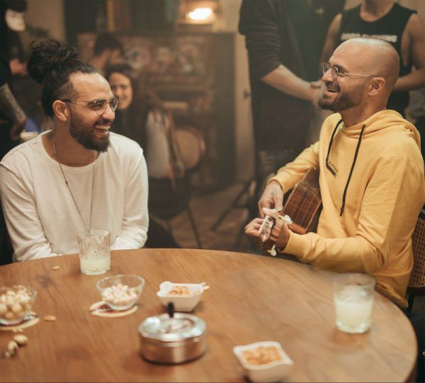 סוגרים מעגל: אברהם טל ובניה ברבי בדואט חדש. צפו