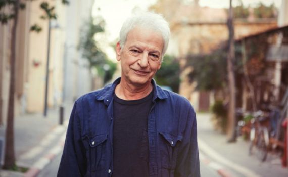 בגלל הקורונה: שלום חנוך השיק אלבום חדש ומיוחד