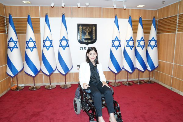 קארין אלהרר תעמוד בראשות הוועדה המסדרת