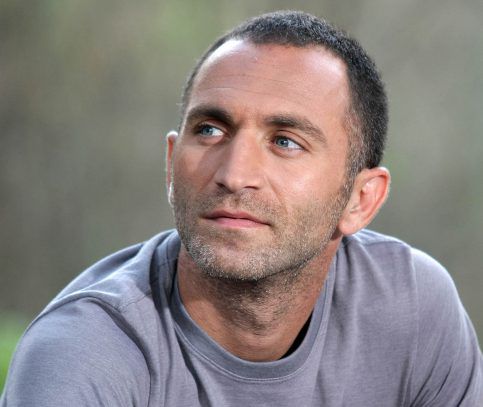 ברכה תמורת תרומה לניצולים: המבצע של שלום מיכאלשווילי