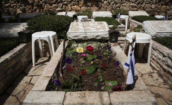 בתי העלמין ביום הזיכרון – רק למשפחות שכולות