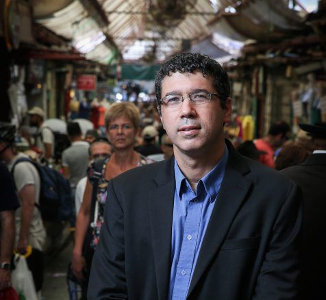 "בפוליטיקה הפכתי להיות חילוני בין דתיים"