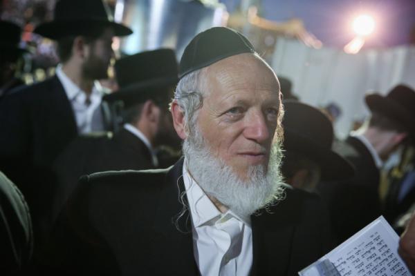 "משי זהב מונשם ומורדם: מעריכים שנגרם נזק"