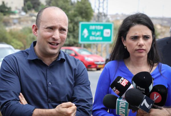 לפני ההכרעה בימינה: זה הסיכום של בנט עם שקד