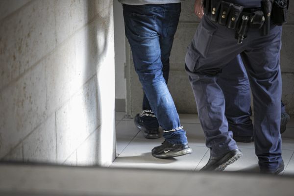 המשטרה: בן 59 אנס קטינה בת 7 בקריות