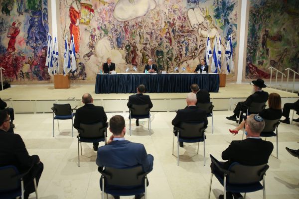 כאוס שלטוני: מי נשאר בממשלת נתניהו-גנץ?