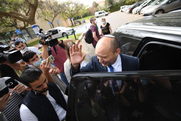 לאחר הצהרת בנט, נתניהו זימן אותו לפגישה