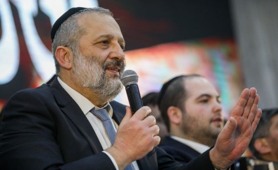 בלי ראשות ועדות | דרעי: כך נפיל את הממשלה