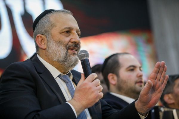 בלי ראשות ועדות | דרעי: כך נפיל את הממשלה