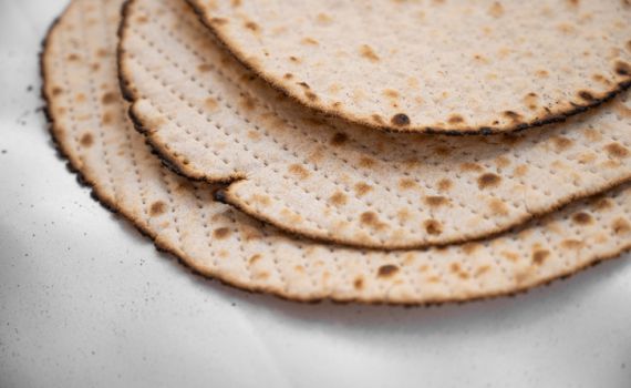 לא לחפש היתרים והקלות | מהו פסח שני?