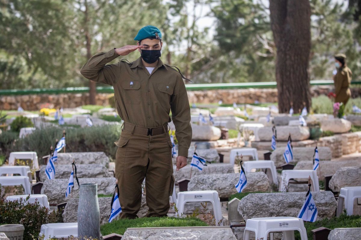 ישראל מתייחדת: אירועי יום הזיכרון לחללי צה"ל תשפ"ב