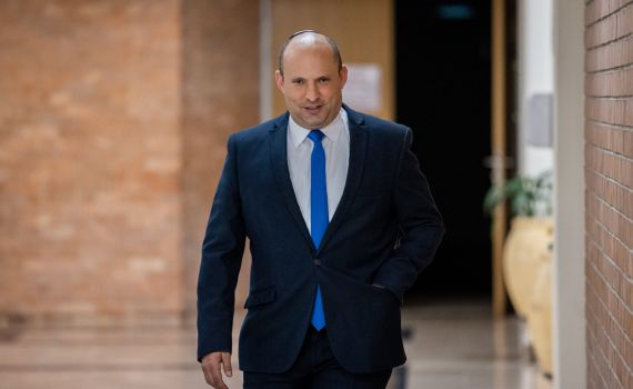 קצין הכנסת הנחה: אבטחה צמודה לנפתלי בנט