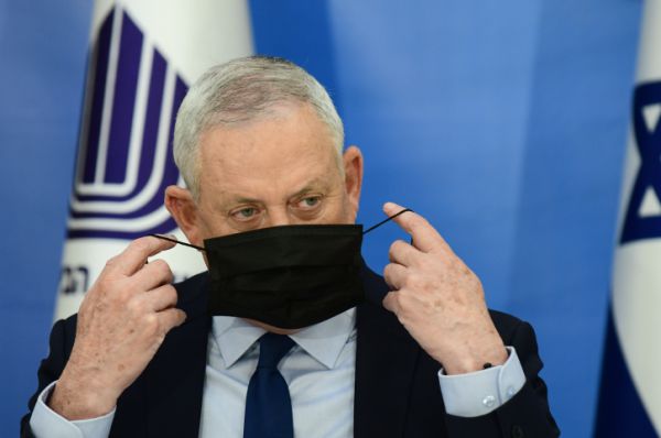 "תשאירו את סמכויות שר המשפטים בידי גנץ"