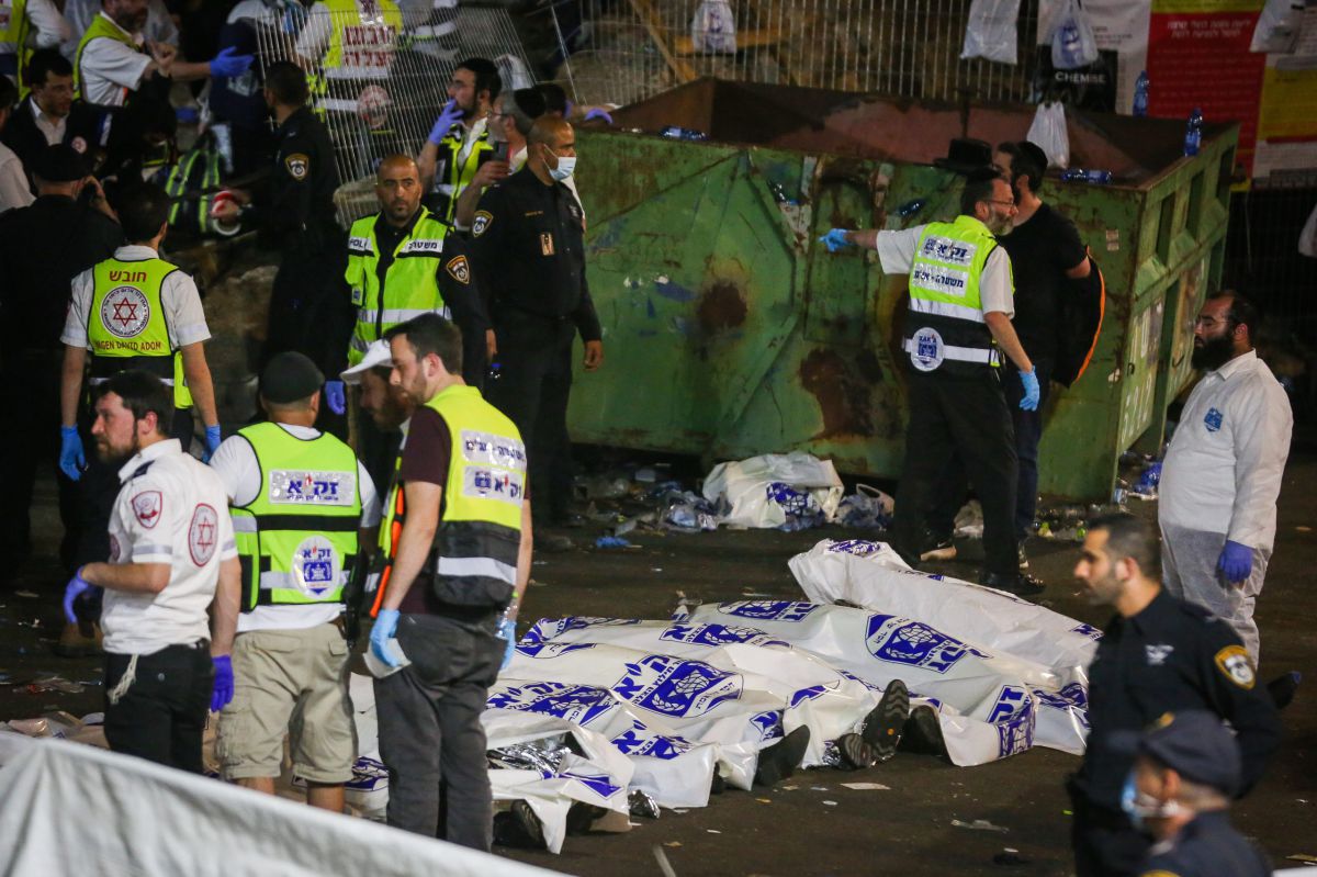 המתנדב מאסון מירון משחזר: "הורדנו את הגופות לתמונה הנוראית"