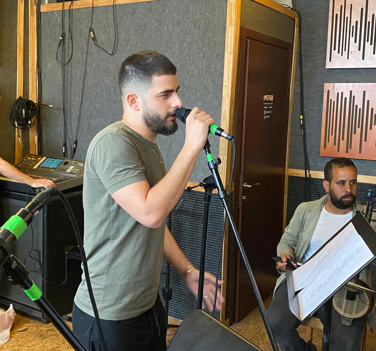 עדן חסון: "הכאב של אמא, זה הכי קשה שיש"