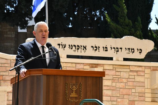 גנץ: "במותם ציוו לנו גם את הכבוד האחד לשני"