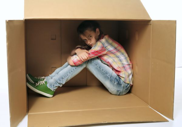 ביה"ס: בנות מוחרמות יותר מבנים, חילונים יותר מדתיים