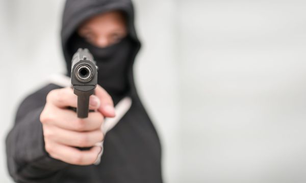 מסרו למשטרה תיעוד רצח – ונסחטו במאות אלפי שקלים