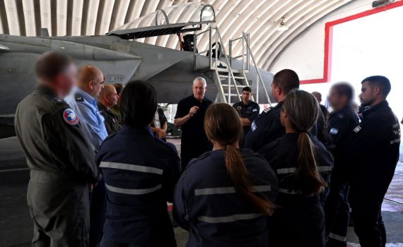 גנץ: נמשיך לפעול עד שנביא לשקט ארוך טווח"