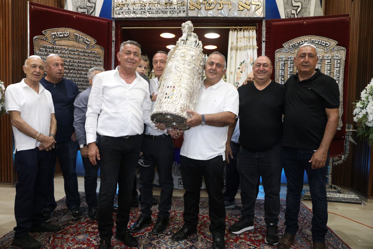 בעלי קבוצת 'גולברי' במחווה מרגשת לזכר אמם