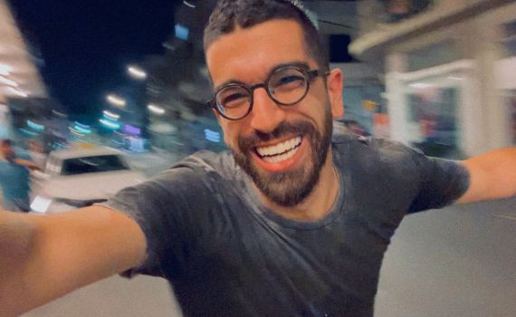 "חולם כמו יוסף": חנן בן ארי בשיר חדש. צפו