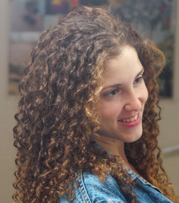 צפו: אחיותיה של מיכל סלה בשיר שכתבה מיכל בעצמה