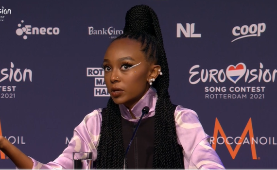 צפו: תקרית בין עדן אלנה לכתבת אל ג׳זירה באירוויזיון