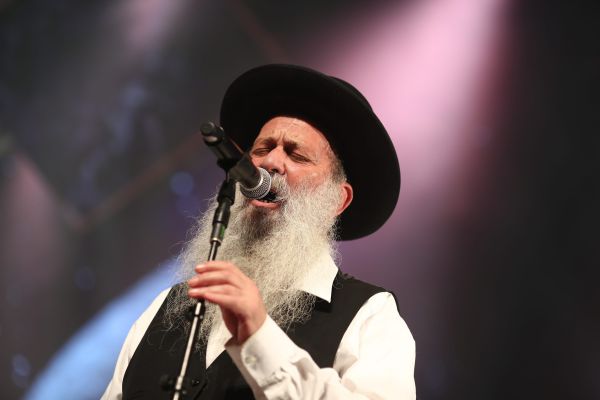 "לעולם יהיה ליבי שבור": שולי רנד בשיר חדש