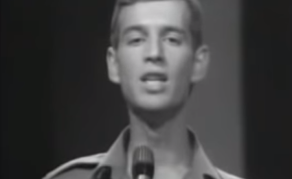 מבצע שומר החומות, דן אלמגור כתב בית חדש לשיר