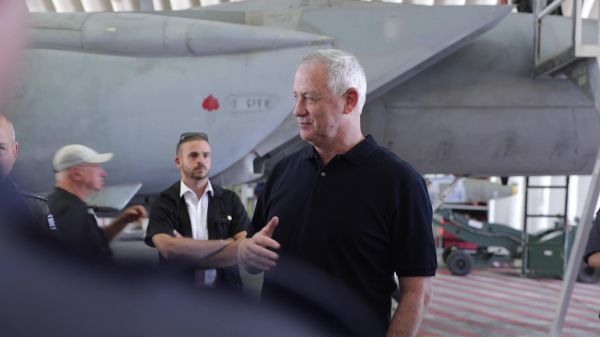 גנץ ופיקוד העורף הורו על תכנית "חוסן לאזרח"