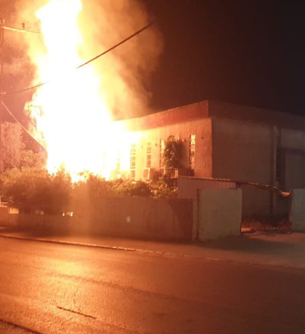 עוד לילה של פרעות בלוד: בית כנסת עולה באש