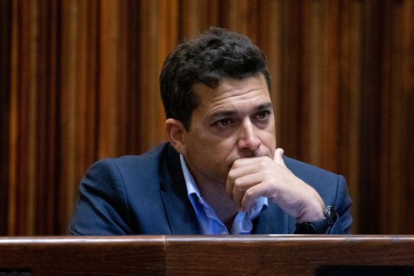 עמיחי שיקלי במתקפה על נפתלי בנט: "לא אתפטר"