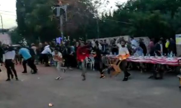 צפו: עשרות ערבים תקפו את לשכתו של בן גביר