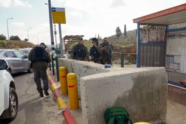 שלושה פצועים בפיגוע ירי בשומרון; שניים מהם קשה