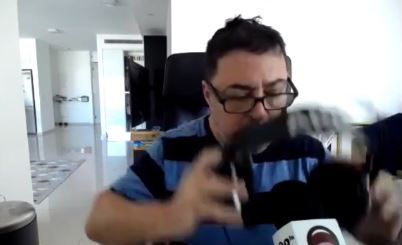 צפו: בן כספית נטש שידור על האסון במירון