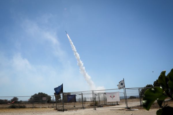 הצביעו: מי יירה אחרון, ישראל או חמאס?