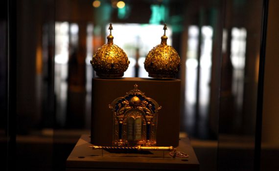 יהלומים וספר תורה מוזהב; כך נשדד סוכן תכשיטים