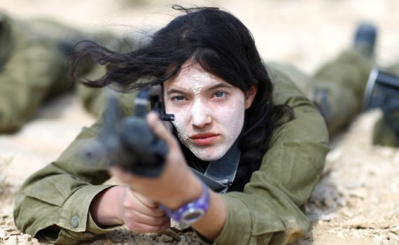 מחקר של צה"ל: לוחמות לא נושרות יותר מלוחמים