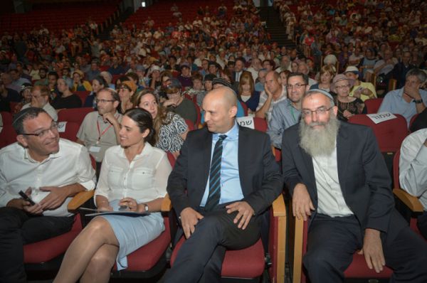 האם מישהו יקום ויאמר טעיתי?