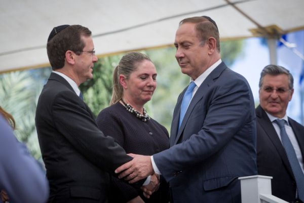 אחרי מרים פרץ היום נפגש נתניהו עם יצחק הרצוג