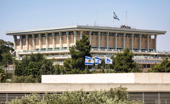 מה התחנה הבאה של צחי דבוש?