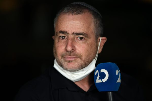 היום הוא שוב בעדנו; עוד התהפכות של שמעון ריקלין