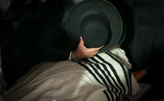 לנצל את הטרגדיה הזו לסגירת חשבונות עלובה?