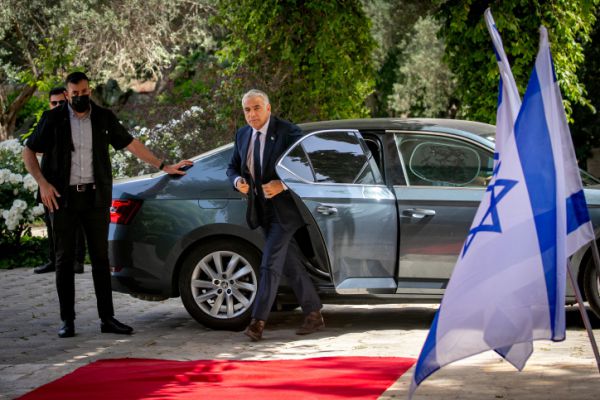 לפיד: אעשה הכל שממשלת האחדות תוקם מהר