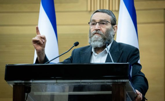 גפני מתפוצץ על מתן כהנא: "אתה פרחח". צפו